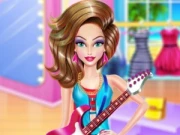 Geek Fashion Girl Online Dress-up Games on taptohit.com