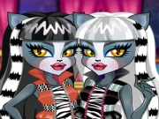 Monster High Ear Doctor Online Casual Games on taptohit.com